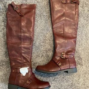 Brand New! Women’s Burgundy Boots